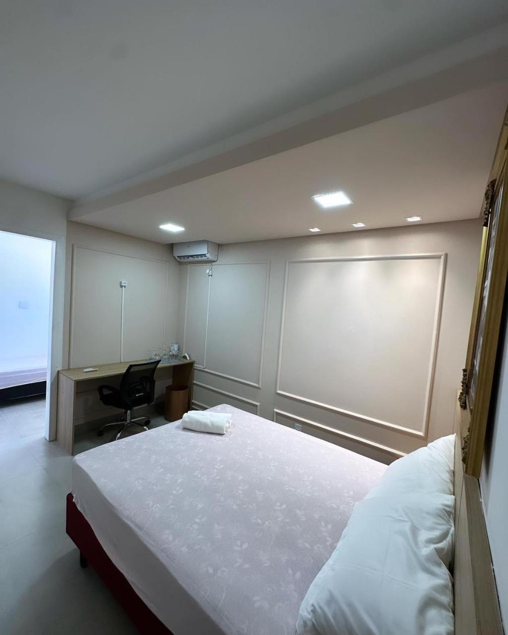 Casa / Pousada Penelope Bed and Breakfast Balneário Camboriú Εξωτερικό φωτογραφία